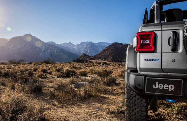 Концепт Jeep Wrangler EV был представлен до его мартовского дебюта. Jeep Wrangler EV