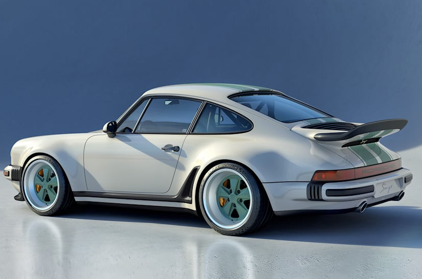Певица Turbo Study прибывает в Mega Power Ретро-тастический интерьер 4м4ы5ф4м56м54ф56м4ф45мф