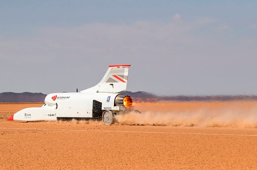 "Bloodhound готовится к установлению рекорда скорости 1000 миль в час с нулевым выбросом углерода!" 7аы987фаы9афы797а97ц979797ц9