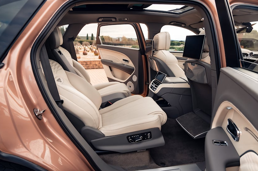 Bentley Bentayga: роскошь на колёсах, теперь с креслом первого класса! 46546аы5ф64фыа46645ыф64афы46
